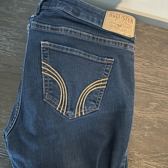 Hollister super skinny jeans - Picture 3 of 3